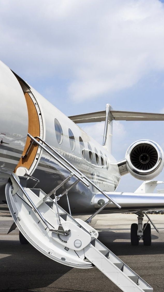Travel Insurance for Women Travelers: Safety, Health & Smart Planning for Solo and Group Trips